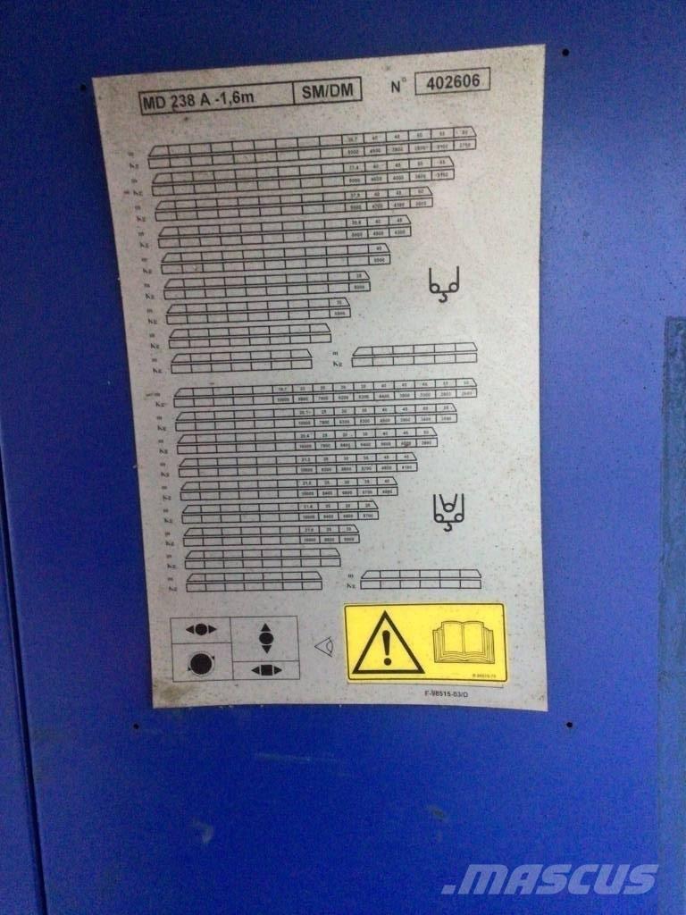 Potain MD238AJ10 Kranovi tornjevi