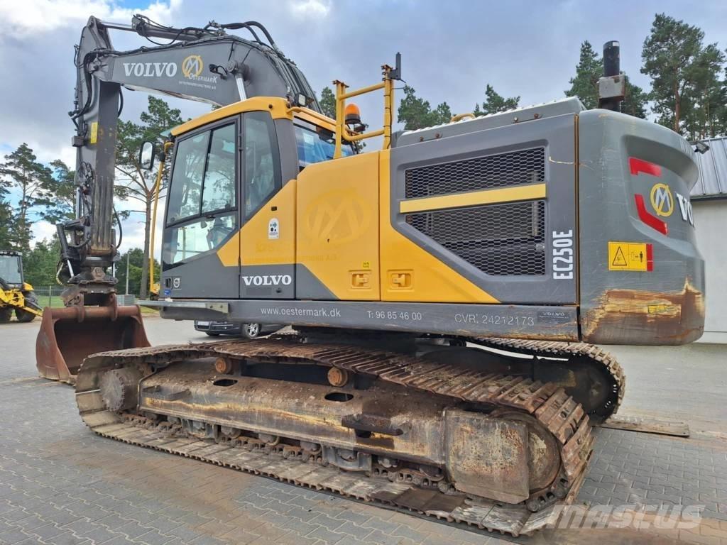 Volvo EC 250 EL Bageri guseničari