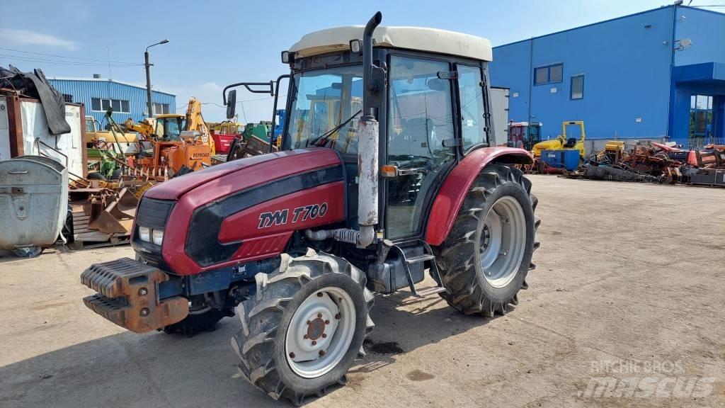 TYM T700 Traktori