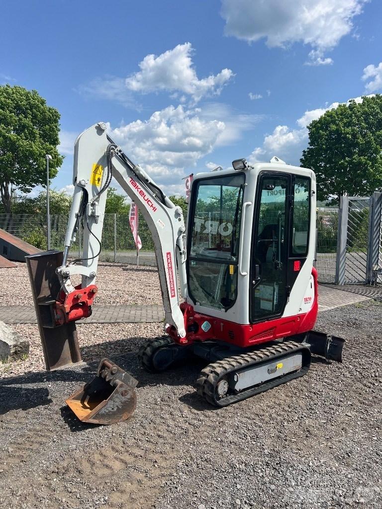 Takeuchi TB 216 Mini bageri < 7t