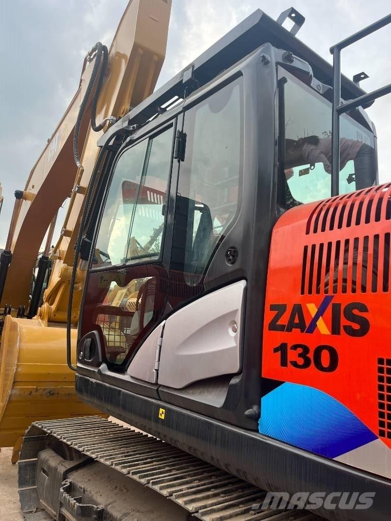 Hitachi 130-5 Bageri guseničari