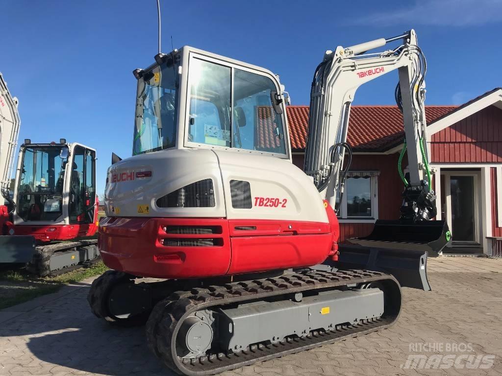Takeuchi TB250-2 Mini bageri < 7t