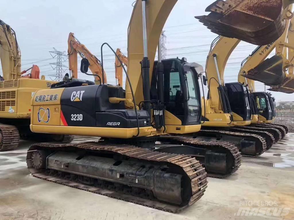 CAT 323 Bageri guseničari