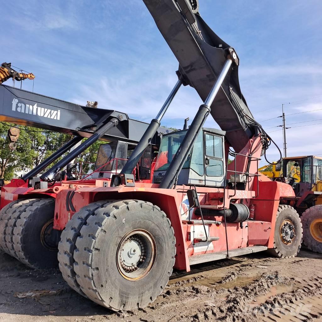 Kalmar DRF 450 Dohvatni viljuškari