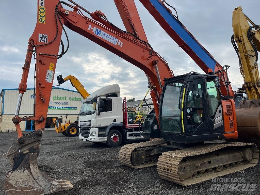 Hitachi ZX135 US-6 Bageri guseničari