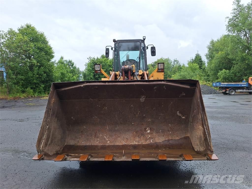 CASE 821 4X4 Ostalo za građevinarstvo