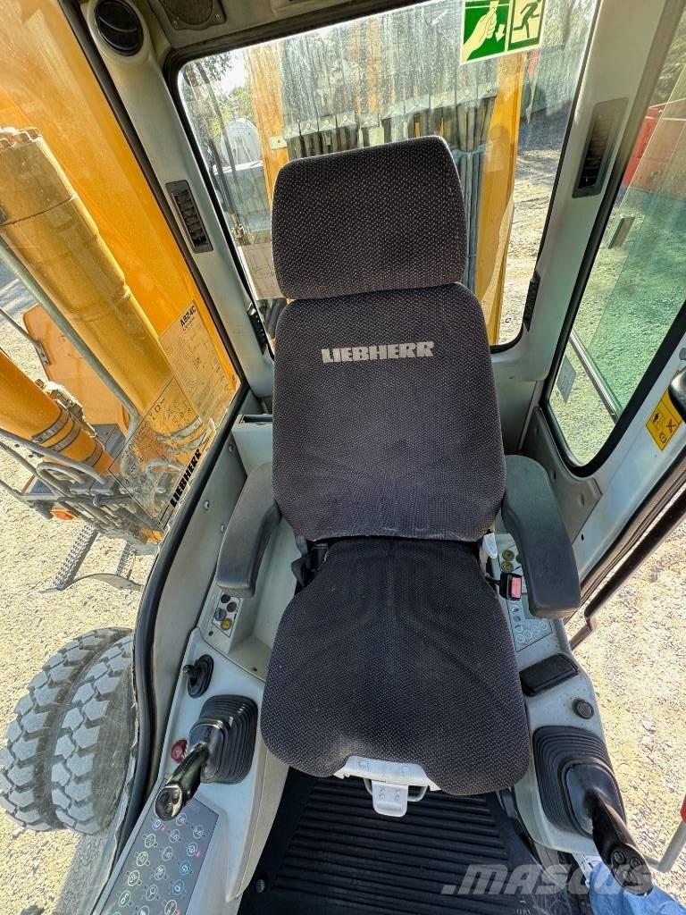 Liebherr A 924 C Bageri za prenos primarnih/sekundarnih sirovina