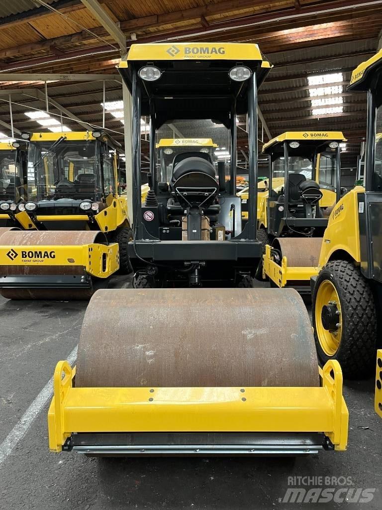 Bomag BW 124 DH-5 Valjci sa jednim bubnjem