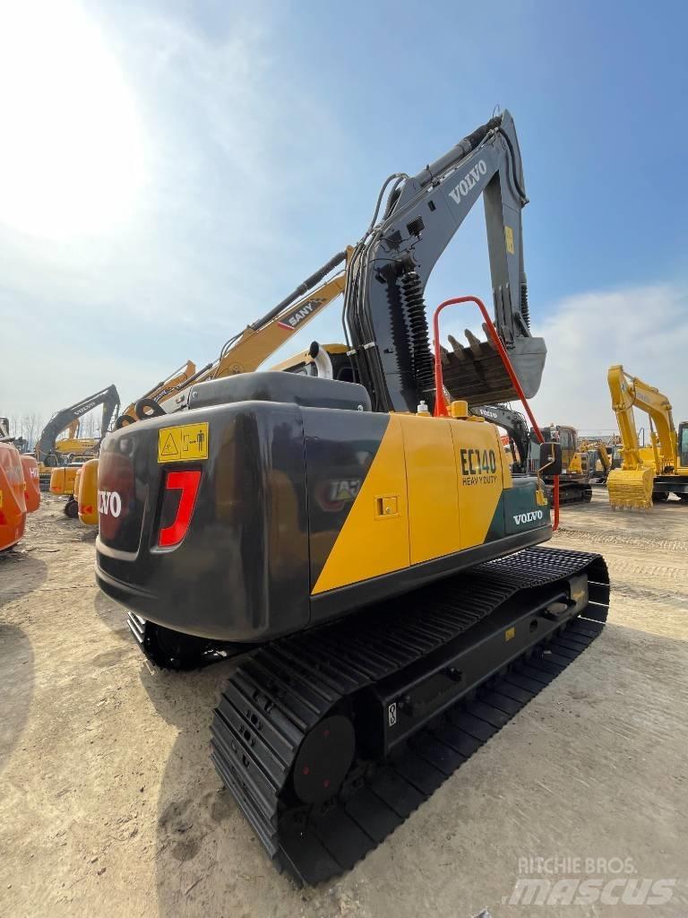 Volvo EC 140 Midi bageri 7t – 12t