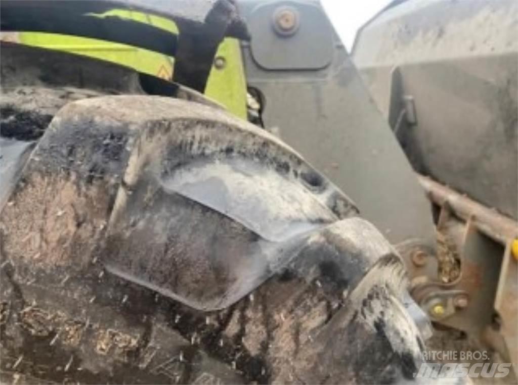 CLAAS 732 Poljoprivredni teleskopski utovarivači