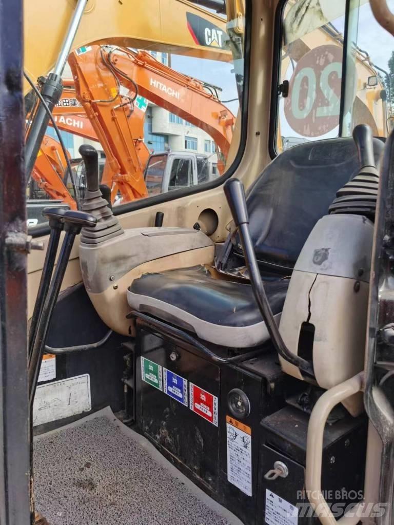CAT 303 Mini bageri < 7t