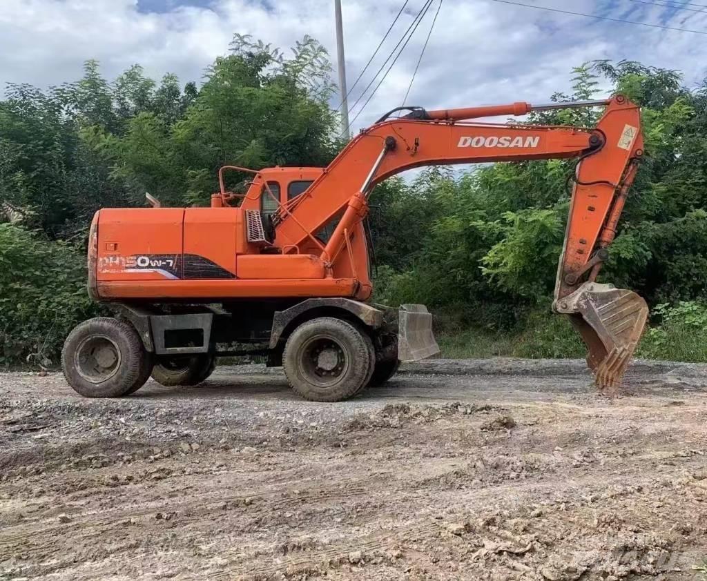 Doosan 150 W-7 Bageri točkaši