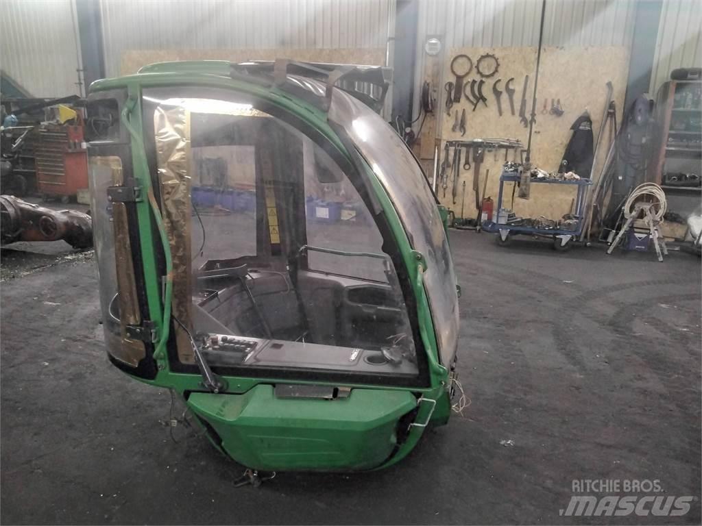 John Deere 1270E Kabine i unutrašnjost