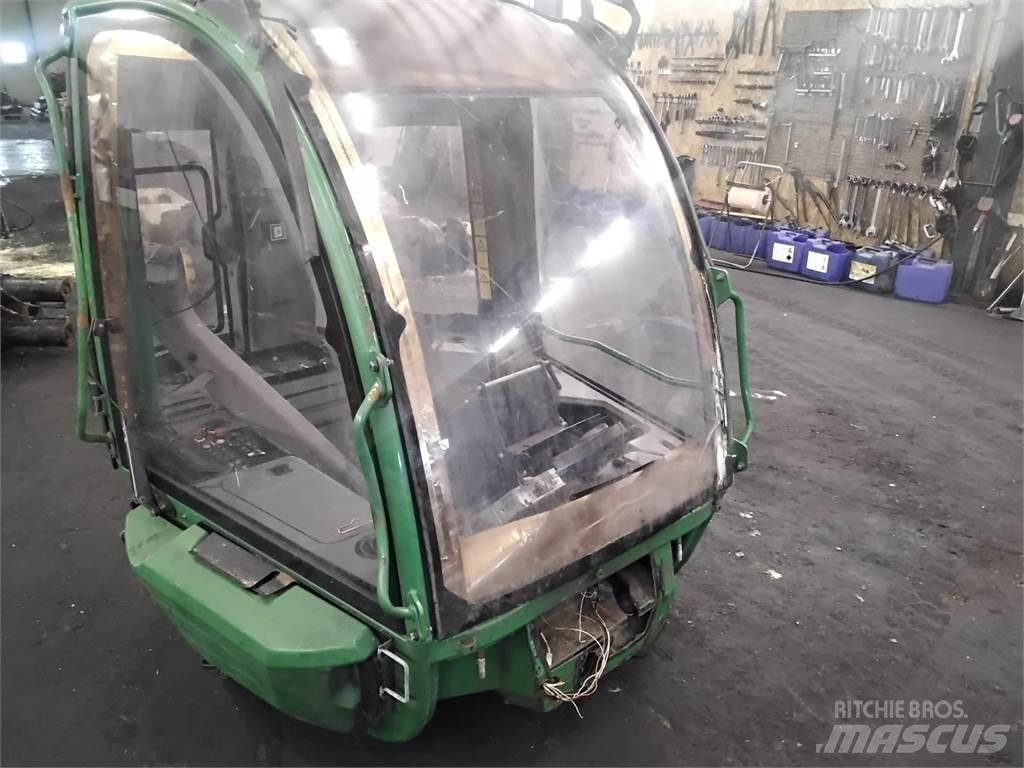 John Deere 1270E Kabine i unutrašnjost