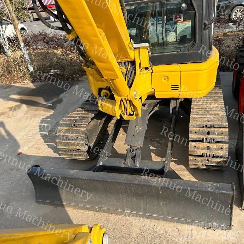Komatsu PC35MR Mini bageri < 7t