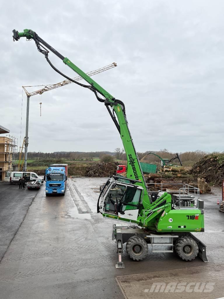 Sennebogen 718E Bageri