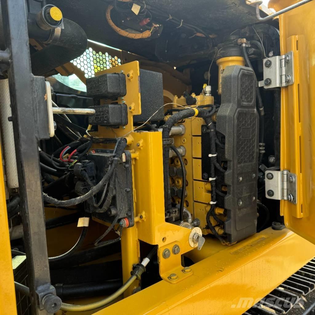 CAT 310 Bageri guseničari