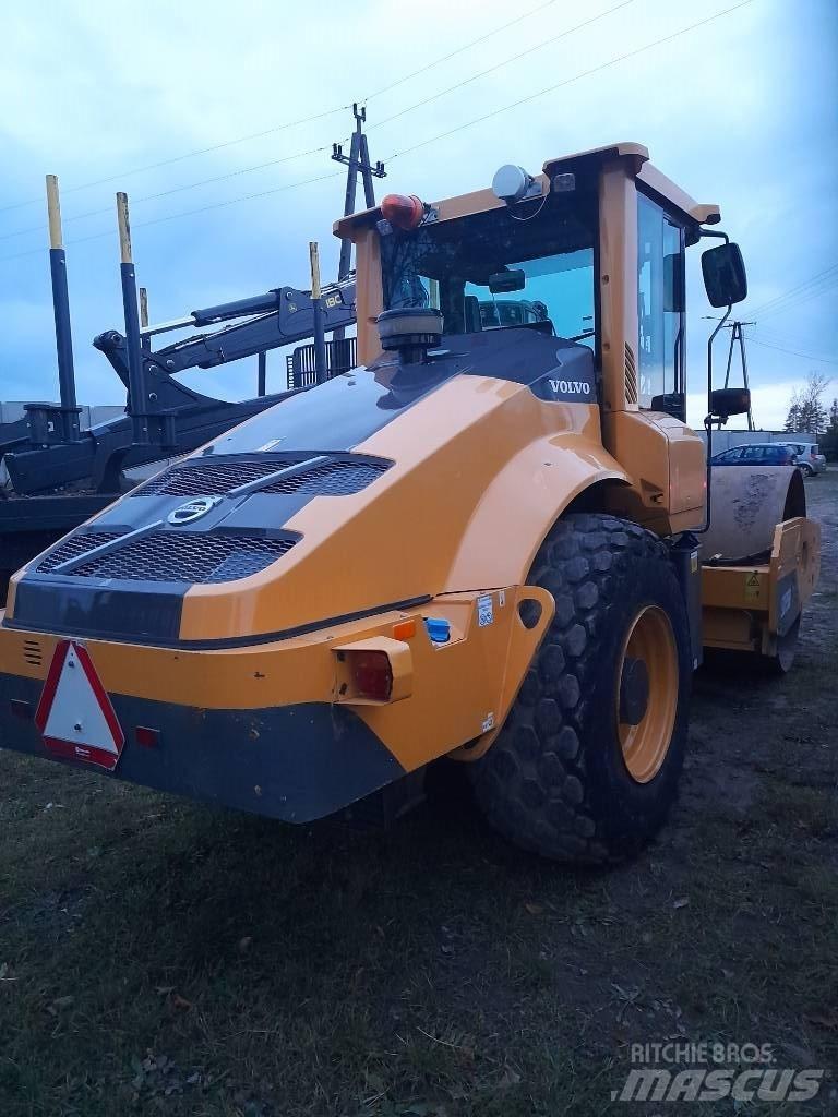 Volvo SD 135 B Valjci sa jednim bubnjem