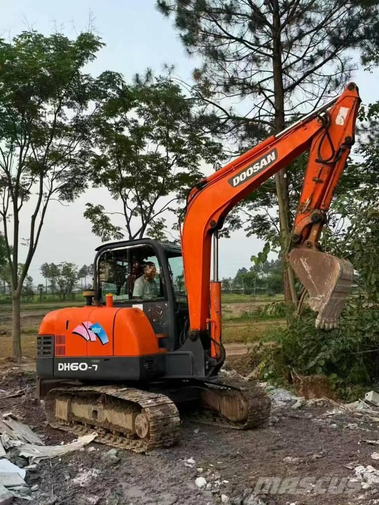 Doosan DH 60 Mini bageri < 7t