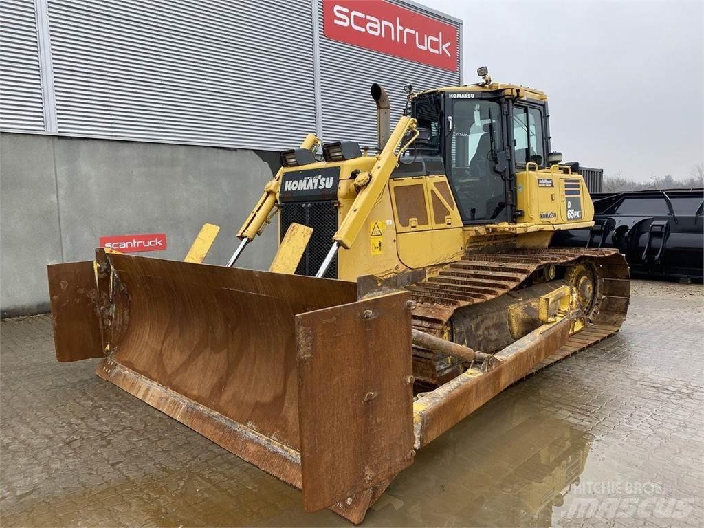 Komatsu D65PXI-18 Buldožeri guseničari