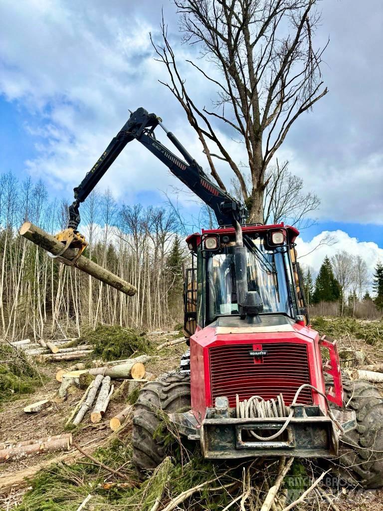 Komatsu 830.3 Forvarderi