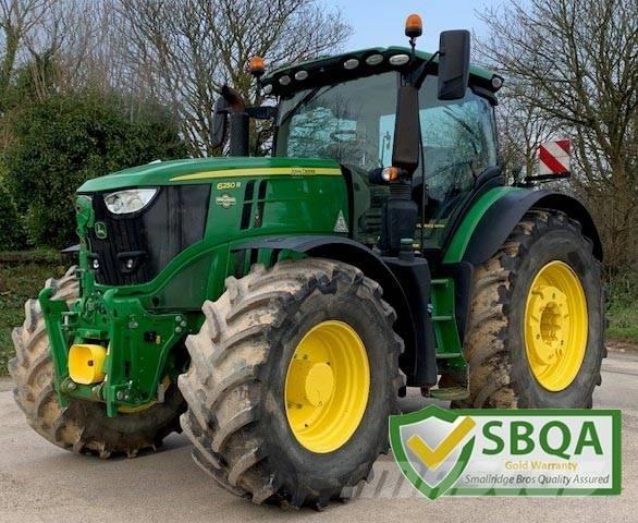 John Deere 6250 R Traktori