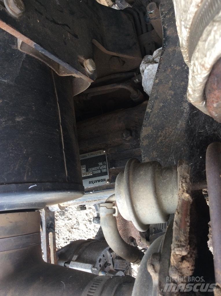 Komatsu WB 93 R Motori za građevinarstvo