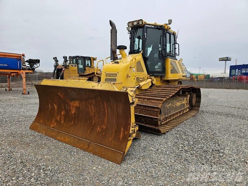Komatsu D 61 PX-23 Buldožeri guseničari