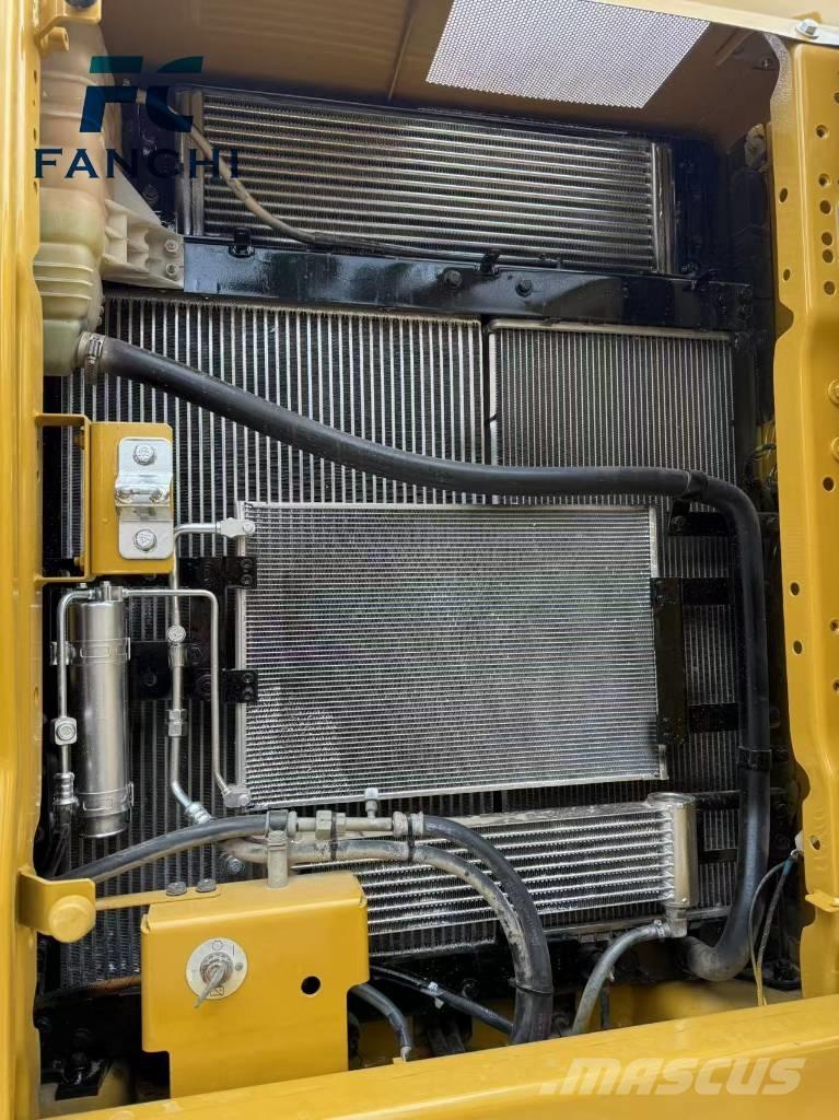 CAT 320 Bageri guseničari