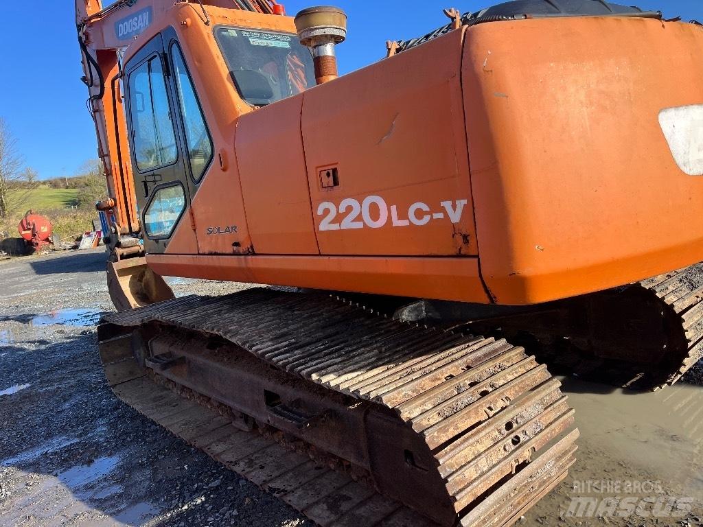 Doosan DX 220 Bageri guseničari
