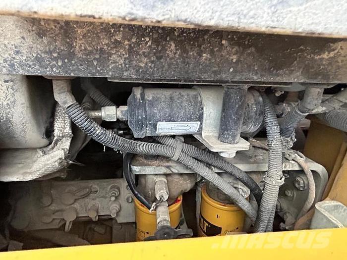 CAT 963D Utovarivači na točkove