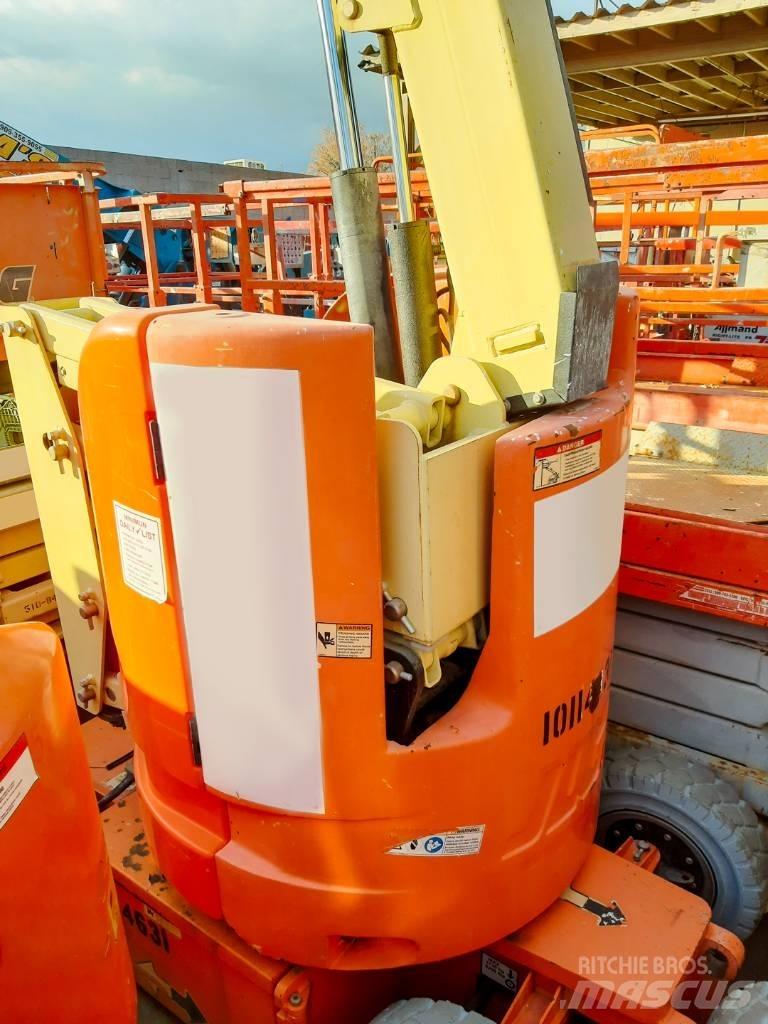 JLG E 300 AJP Zglobne podizne platforme
