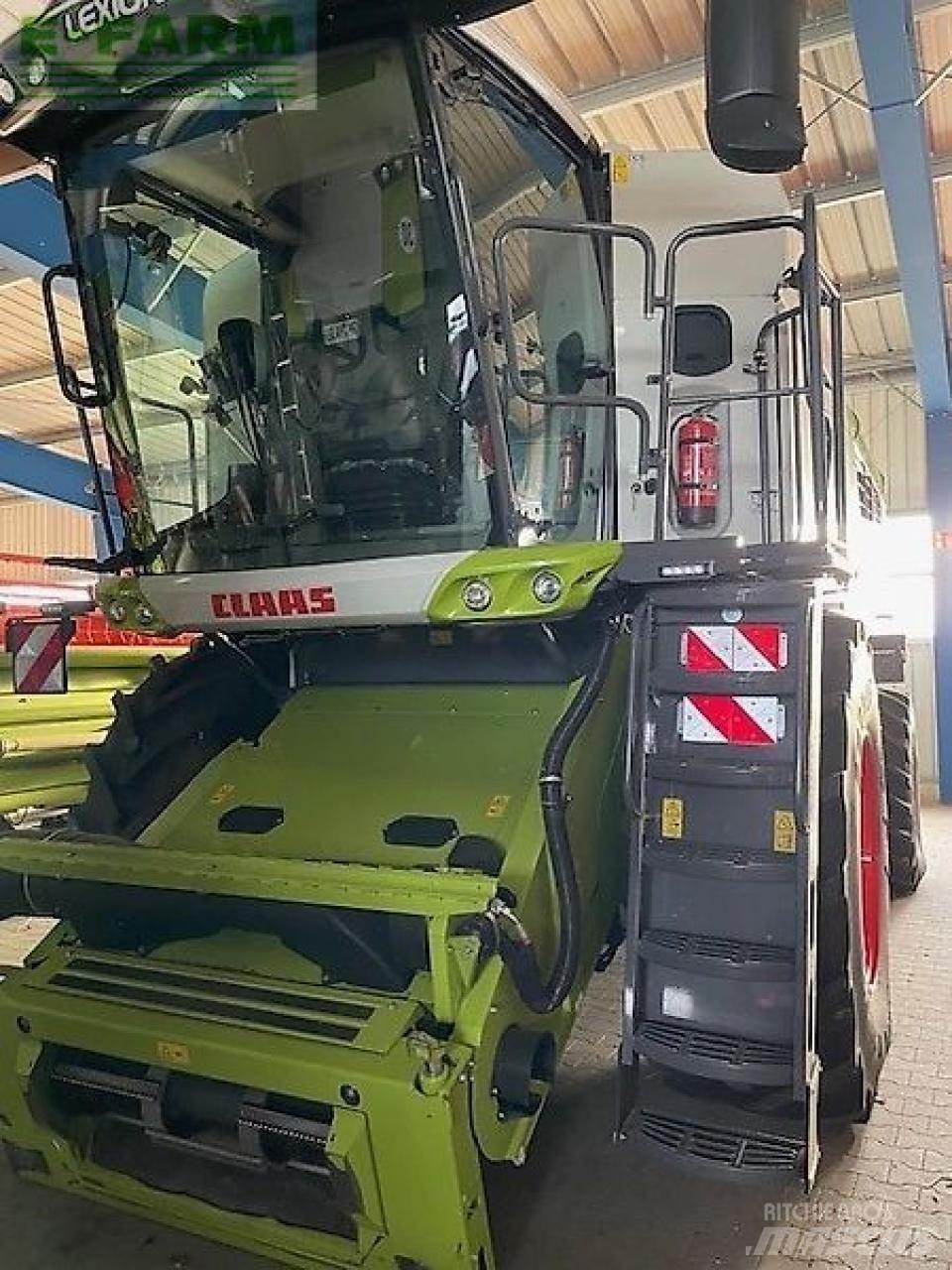 CLAAS lexion 7700 Kombajni