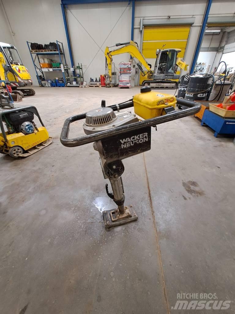 Wacker Neuson BS30 Vibro nabijači