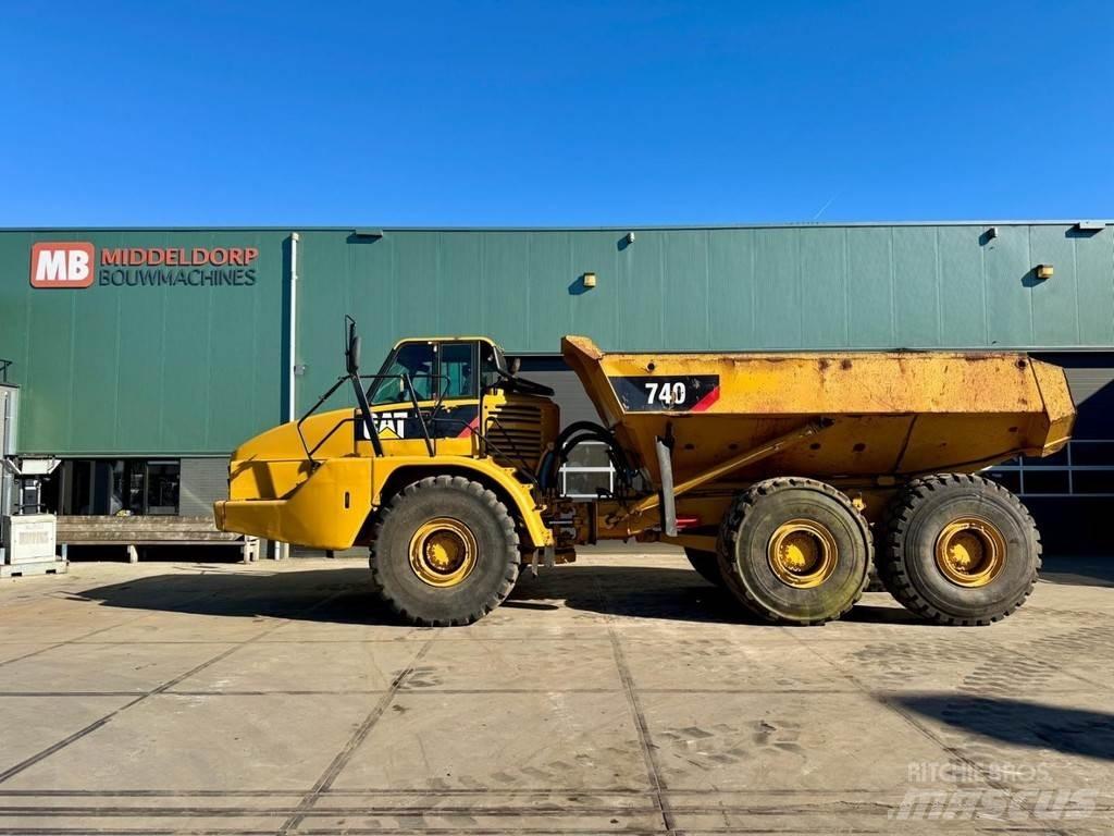 CAT 740 Zglobni damperi