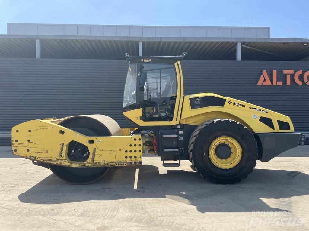 Bomag BW 226 BVC-5 Valjci sa jednim bubnjem