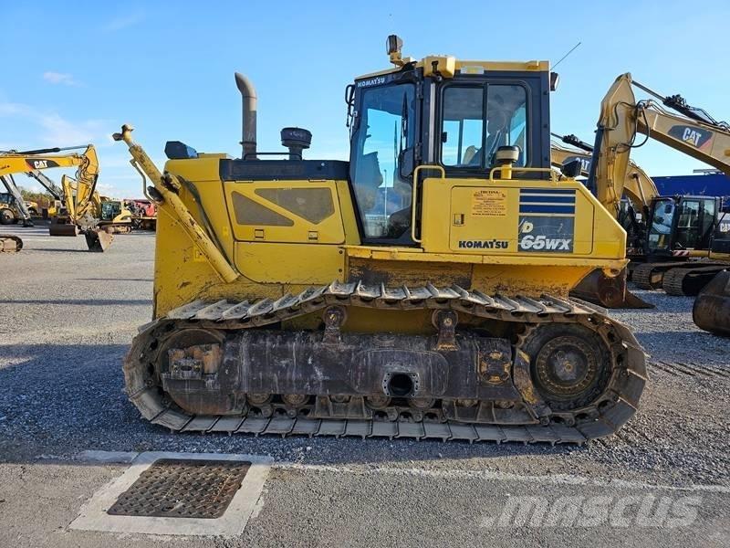 Komatsu D 65 WX-17 Buldožeri guseničari