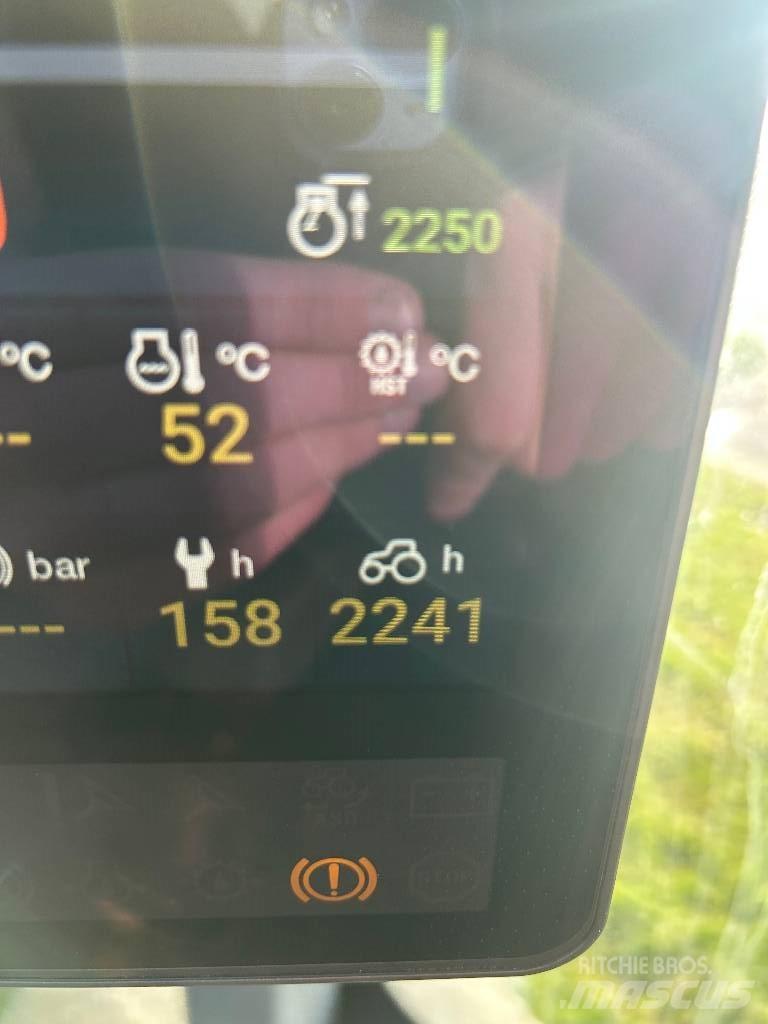 Valtra T235 Traktori