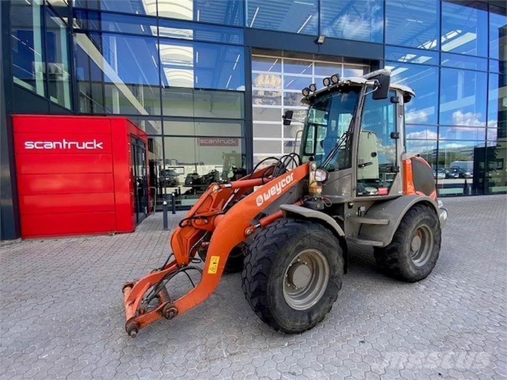 Weycor AR420 Višenamenski utovarivači