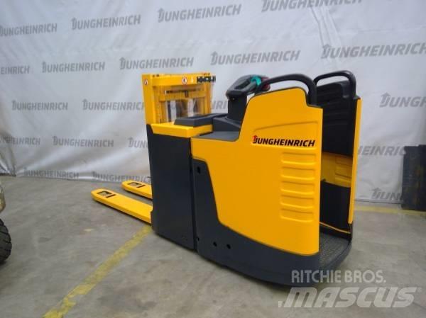 Jungheinrich ERD 220 Samopogonski ručni viljuškari