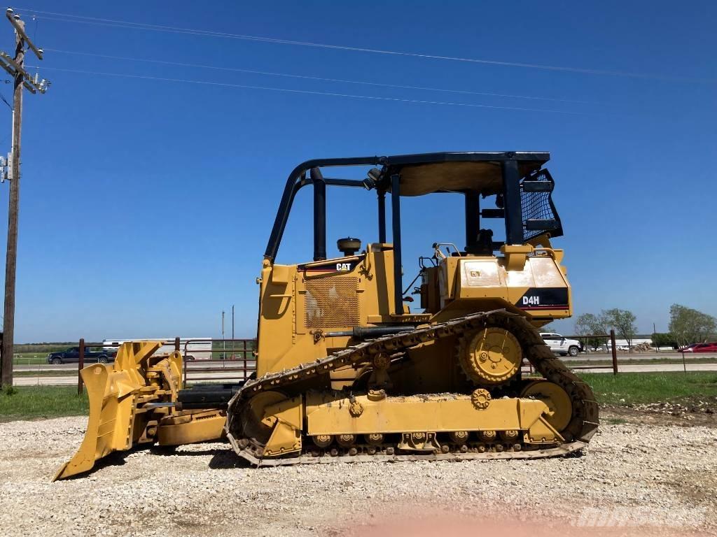 CAT Bulldozer D4H Buldožeri guseničari