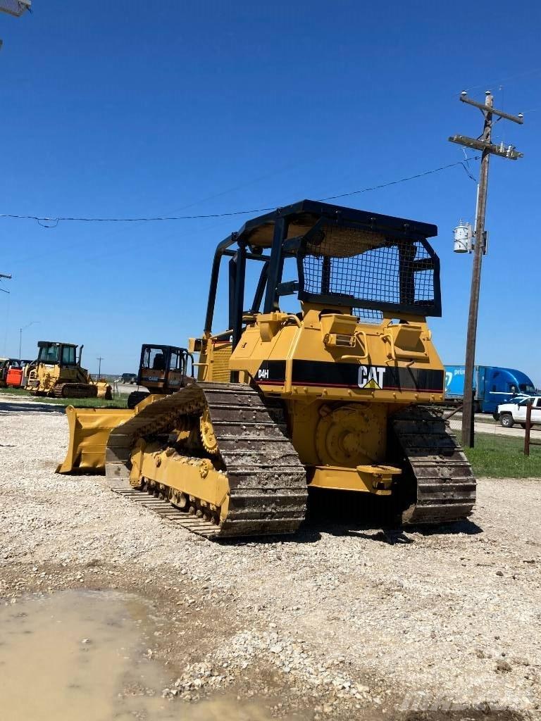 CAT Bulldozer D4H Buldožeri guseničari