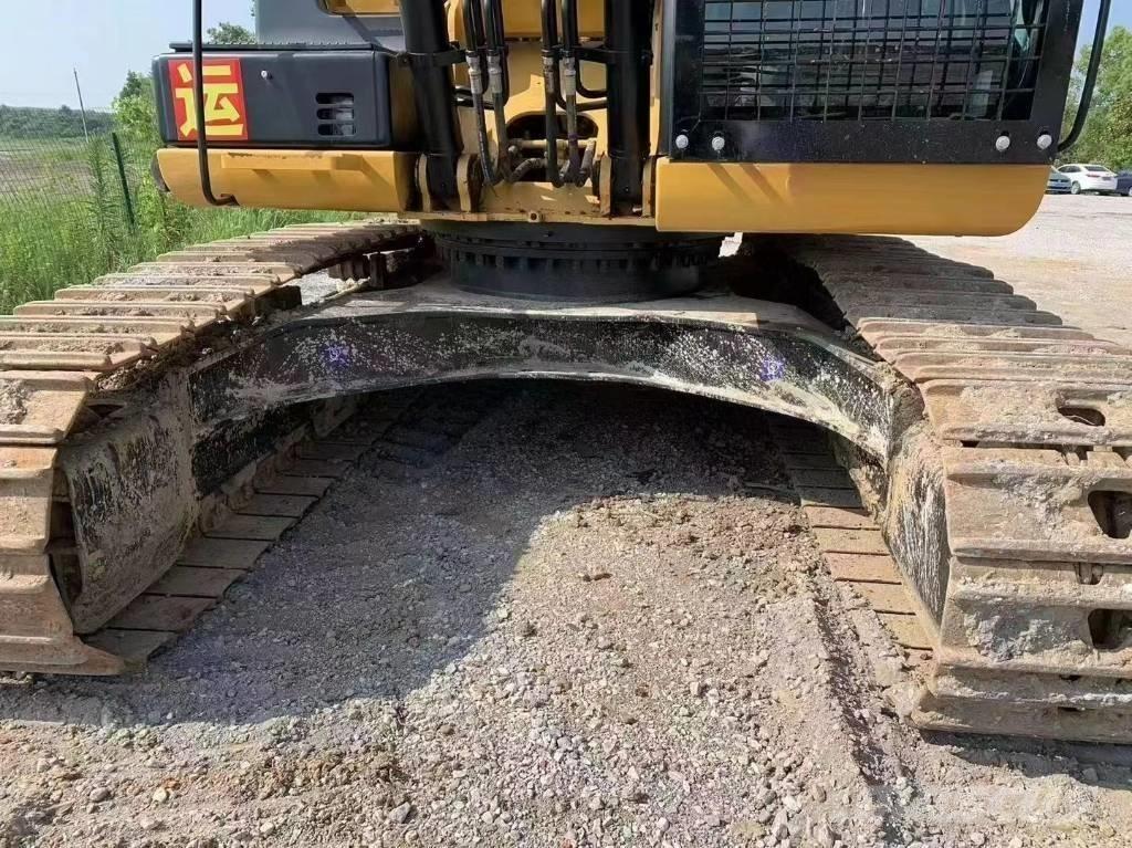 CAT 323D Bageri guseničari