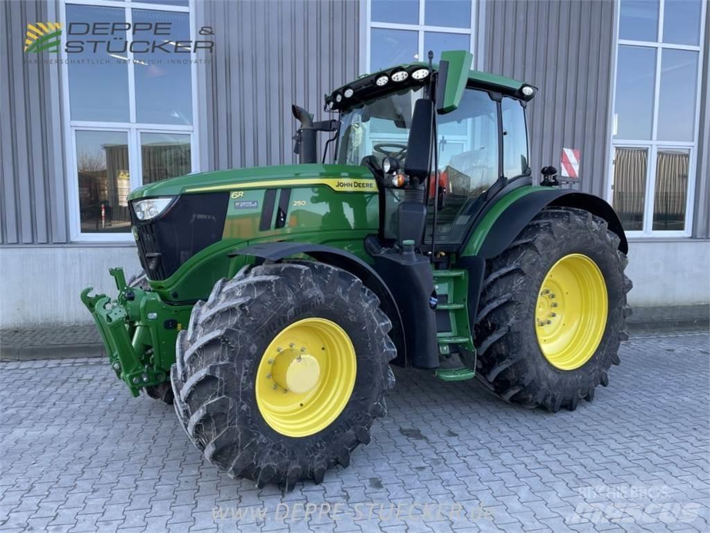 John Deere 6R 250 Traktori
