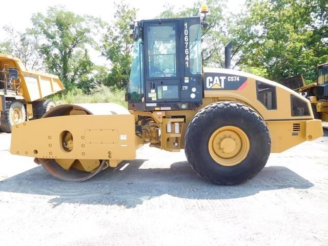 CAT CS 74 Valjci sa jednim bubnjem