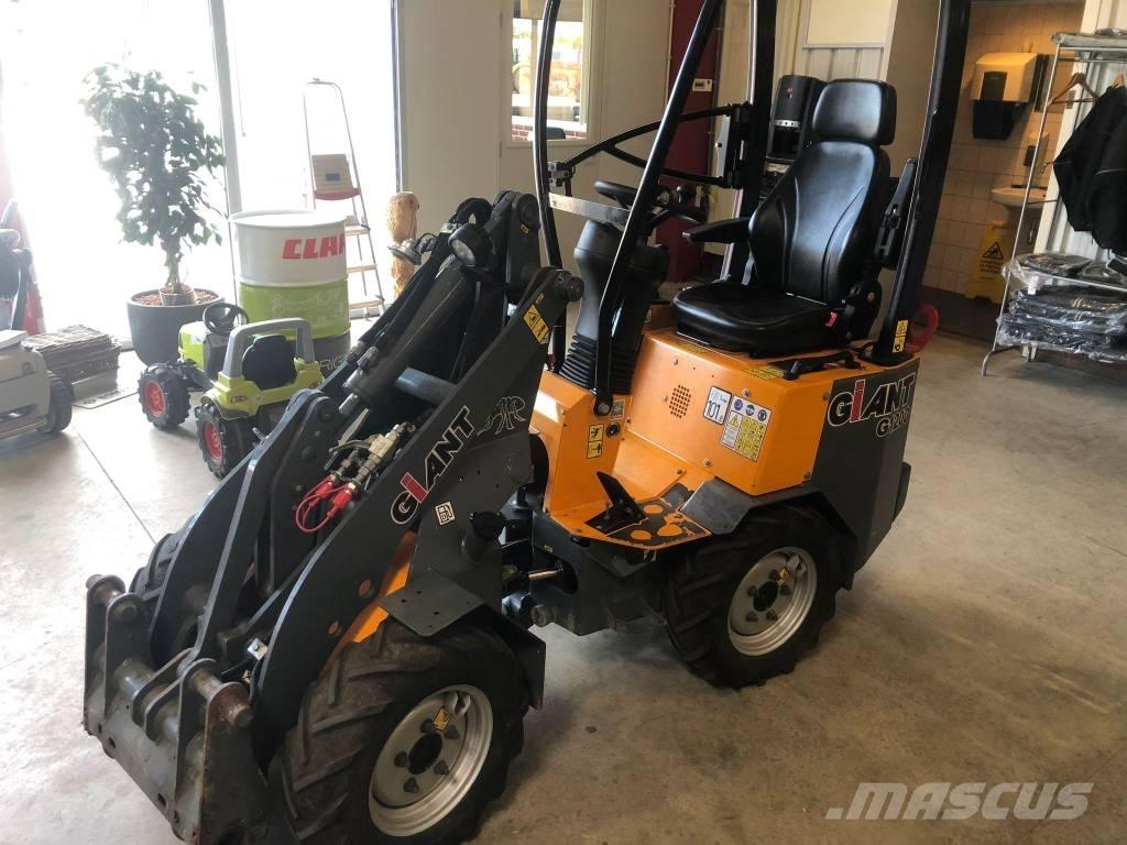 GiANT G 1200 Višenamenski utovarivači