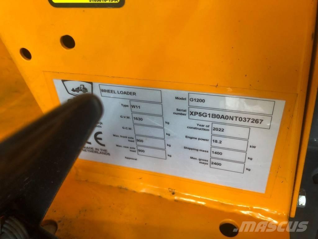 GiANT G 1200 Višenamenski utovarivači