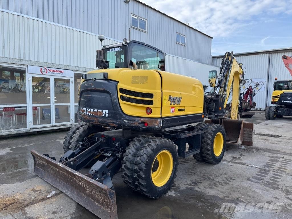 Yanmar B95W (40810) Bageri točkaši