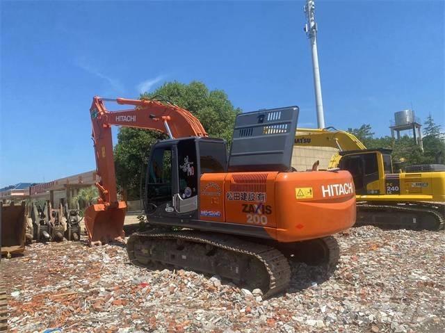 Hitachi ZX200-3G Bageri guseničari