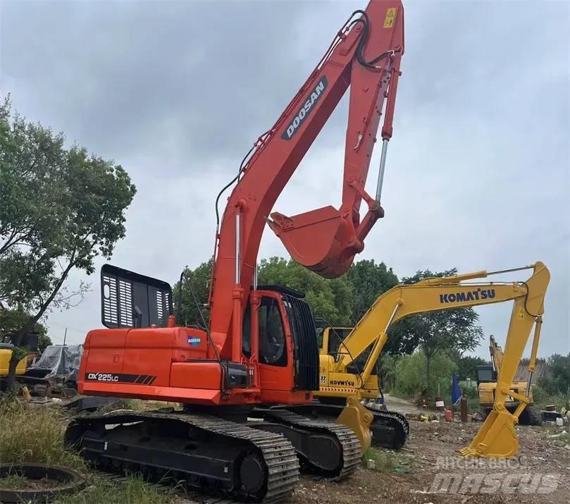 Doosan DX225LC-9C Bageri guseničari